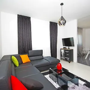 nm-luxury-apartments.splithotels.org/